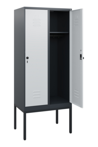 C+P Armoire vestiaire Classic Plus à 2 compartiments, largeur de compartiment 400 mm  L