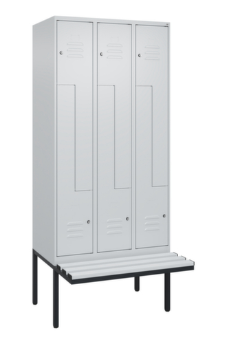 C+P Armoire vestiaire Z Classic Plus avec banc intégré, largeur de compartiment 300 mm