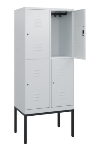 C+P Armoire vestiaire à deux niveaux Classic Plus, largeur de compartiment 400 mm  L