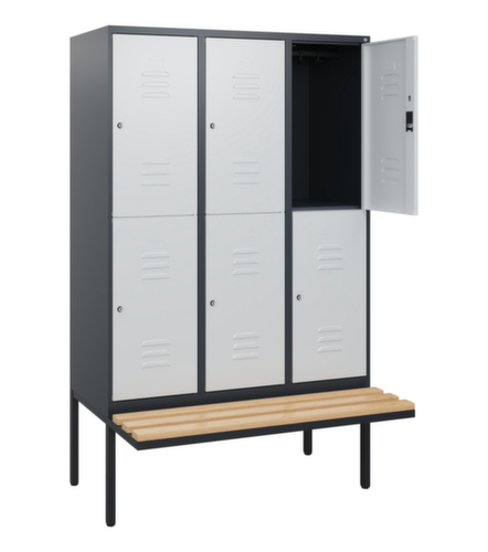 C+P Armoire vestiaire à deux niveaux Classic Plus avec banc, largeur de compartiment 400 mm  L