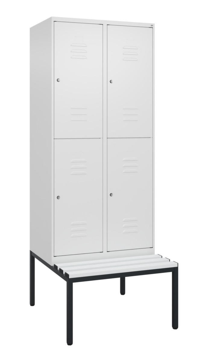 C+P Armoire vestiaire à deux niveaux Classic Plus avec banc, largeur de compartiment 400 mm